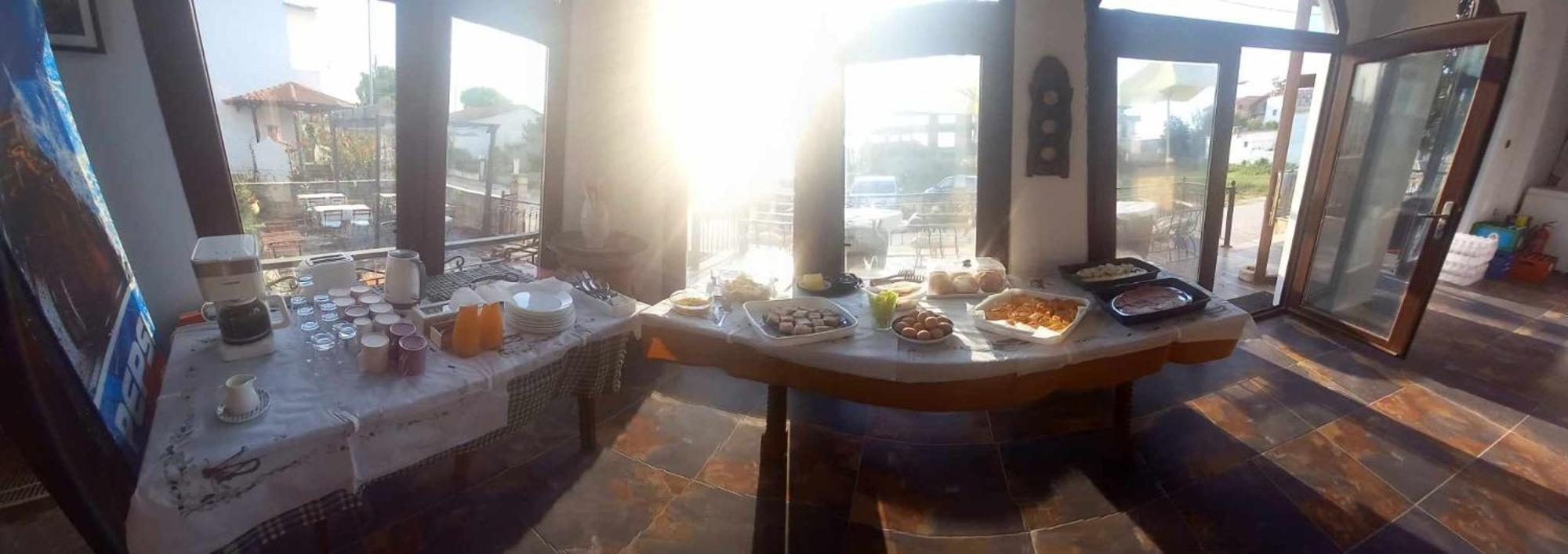 Villa Camellia Vrasná Buitenkant foto