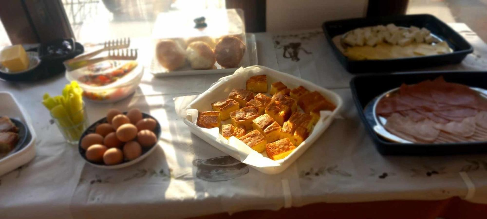 Villa Camellia Vrasná Buitenkant foto