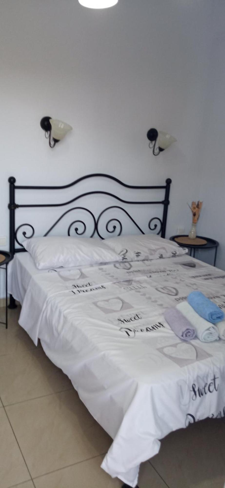 Villa Camellia Vrasná Buitenkant foto