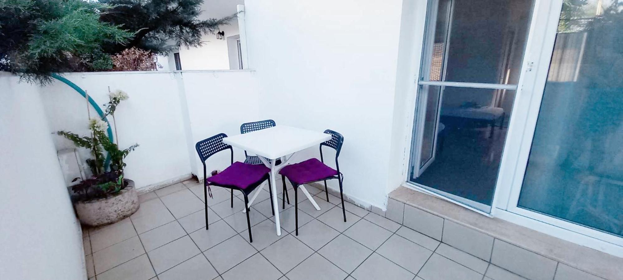 Villa Camellia Vrasná Buitenkant foto